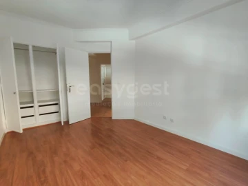 Apartamento T2 para Venda em Algueirão-Mem Martins