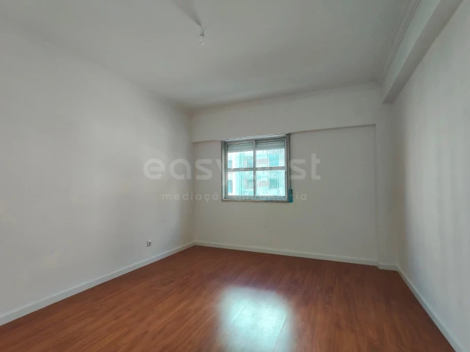 Apartamento T2 para Venda em Algueirão-Mem Martins Foto 6