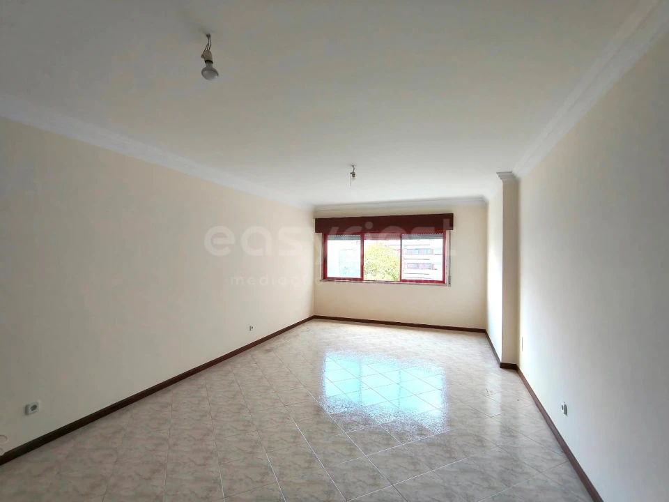 Apartamento T2 para Venda em Algueirão-Mem Martins Foto 8