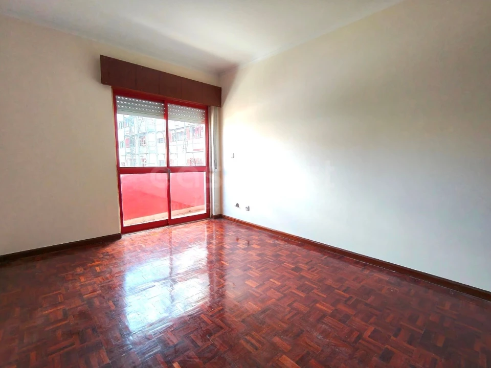 Apartamento T2 para Venda em Algueirão-Mem Martins Foto 13