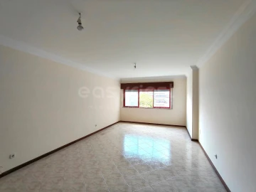 Apartamento T2 para Venda em Algueirão-Mem Martins