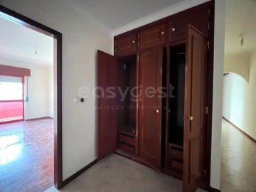 Apartamento T2 para Venda em Algueirão-Mem Martins