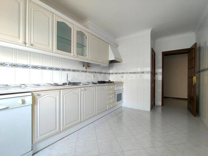Apartamento T2 para Venda em Algueirão-Mem Martins Foto 6