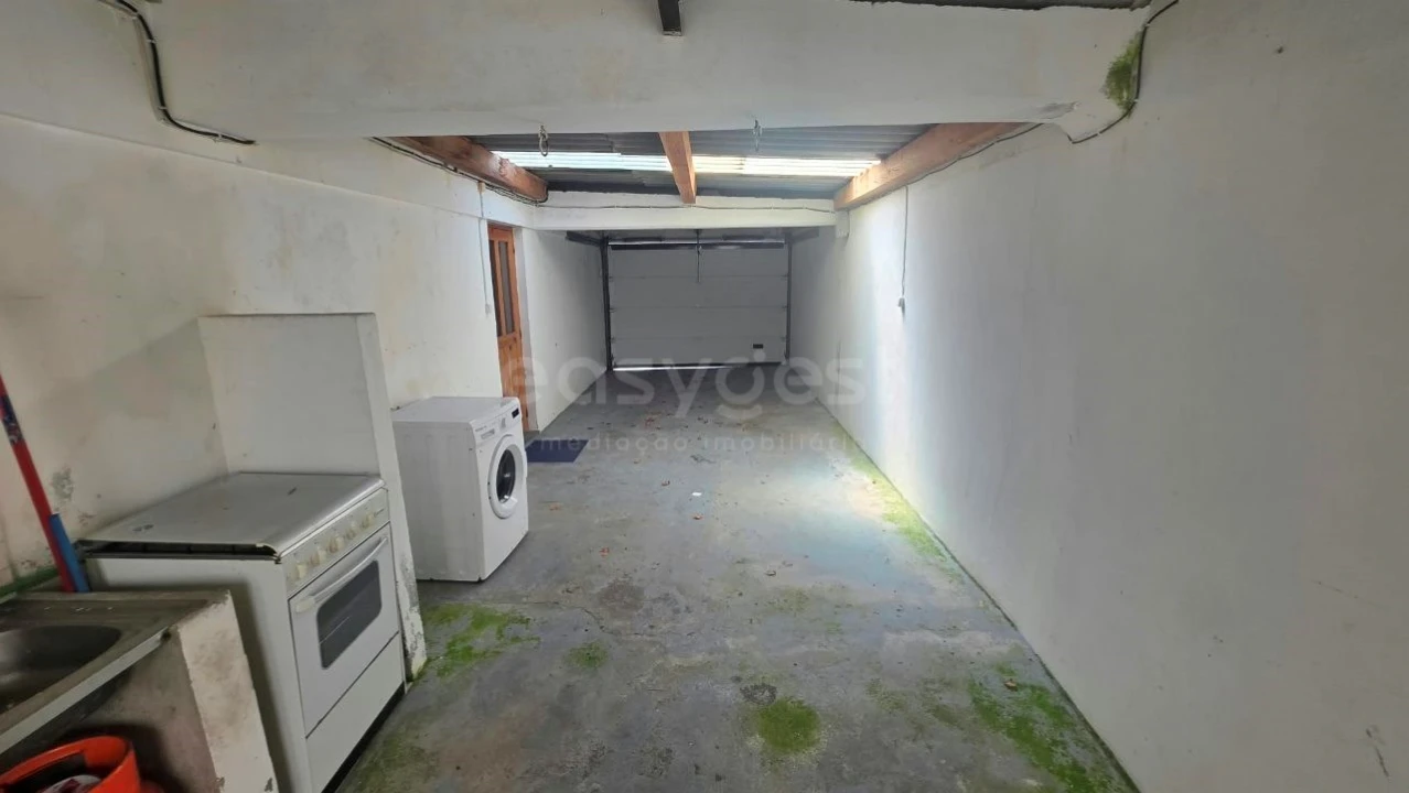 Moradia T5 para Venda em Terra Chã Foto 17