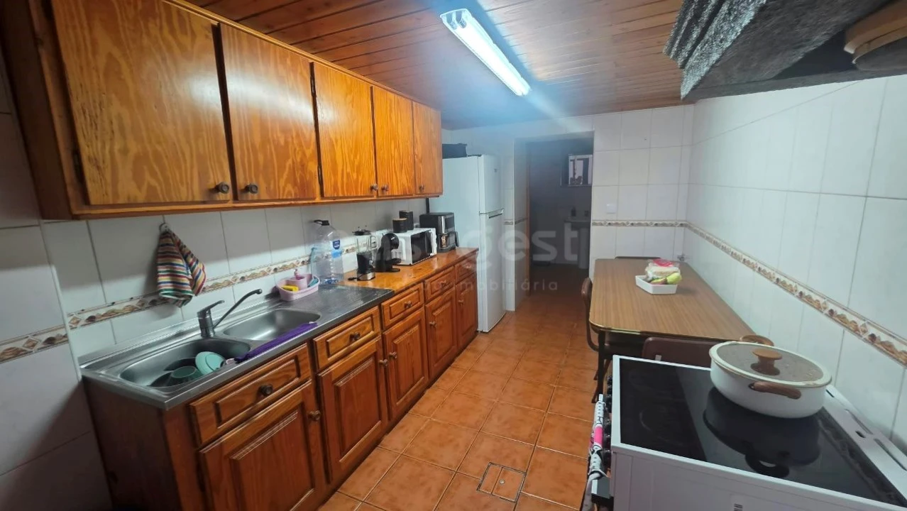 Moradia T5 para Venda em Terra Chã Foto 28