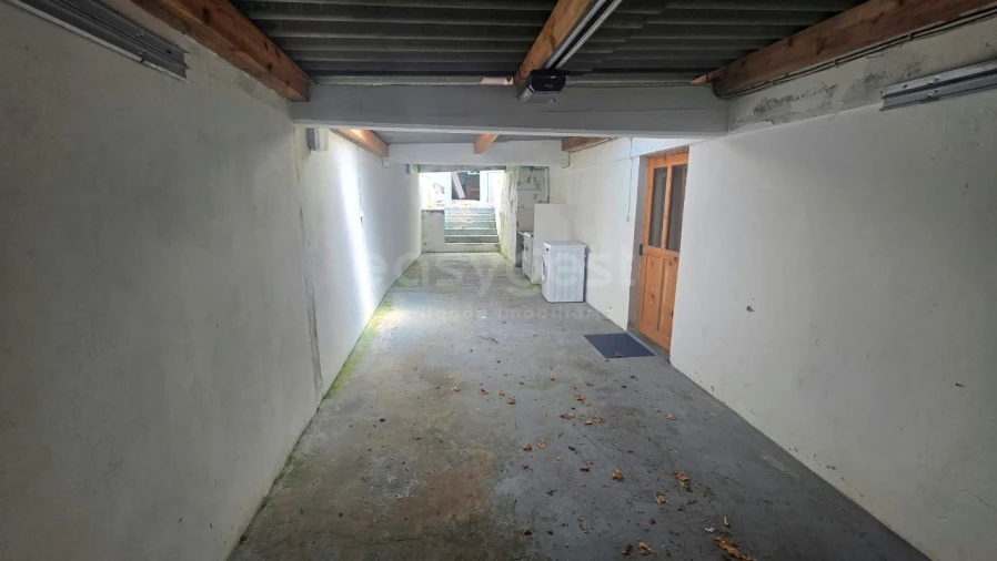 Moradia T5 para Venda em Terra Chã Foto 19