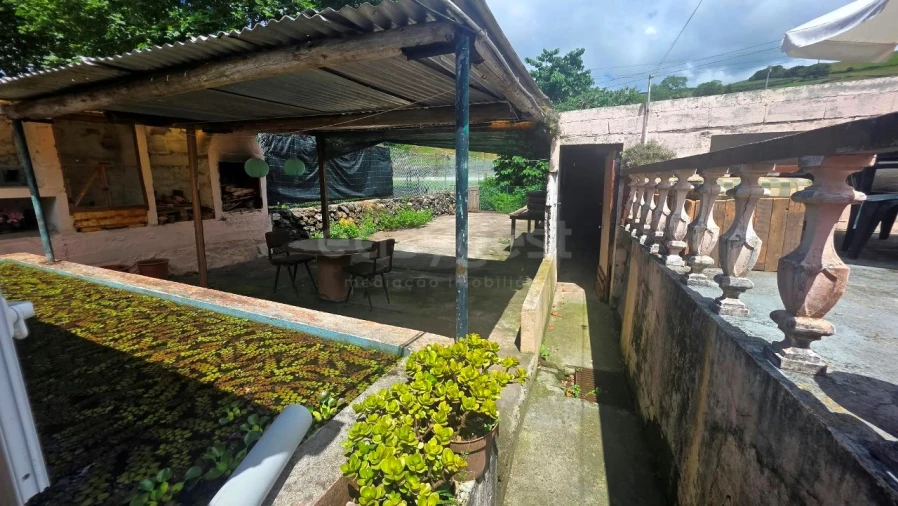 Moradia T5 para Venda em Terra Chã Foto 21