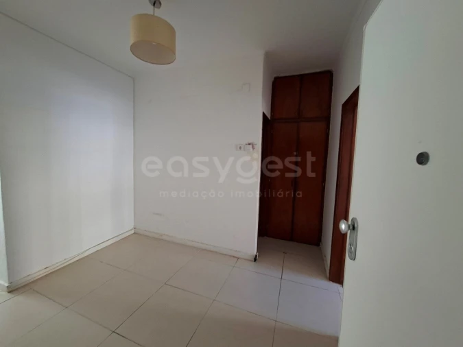 Apartamento T1 para Venda em Alto do Seixalinho, Santo André e Verderena Foto 6