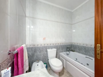 Apartamento T3 para Arrendamento em Nossa Sra de Fatima