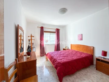 Apartamento T3 para Arrendamento em Nossa Sra de Fatima