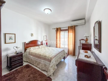 Apartamento T3 para Arrendamento em Nossa Sra de Fatima