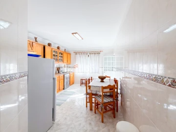 Apartamento T3 para Arrendamento em Nossa Sra de Fatima