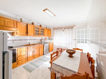 Apartamento T3 para Arrendamento em Nossa Sra de Fatima