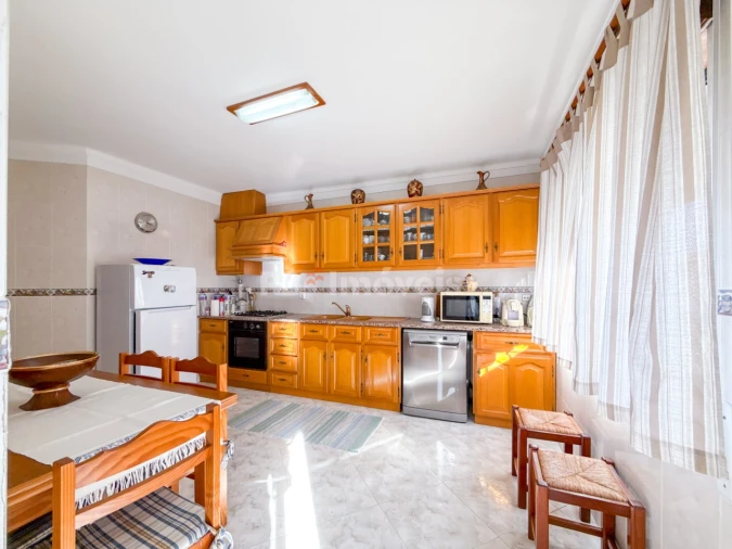 Apartamento T3 para Arrendamento em Nossa Sra de Fatima Foto 24