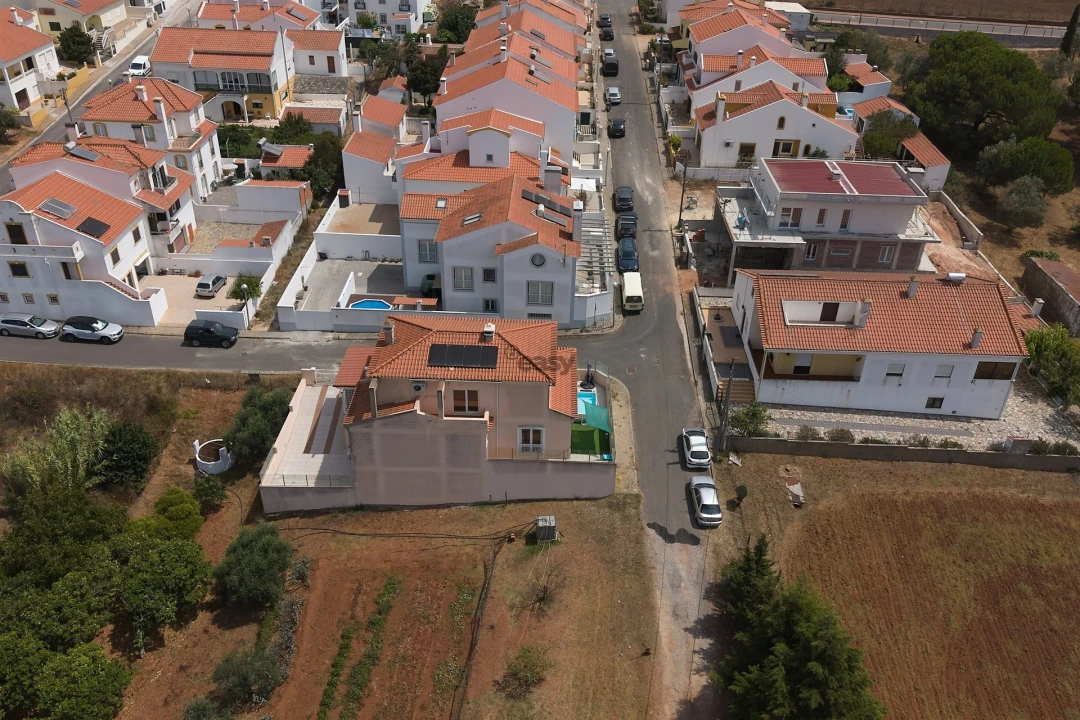 Moradia T4 para Venda em Santiago do Cacém, Santa Cruz e São Bartolomeu da Serra Foto 49