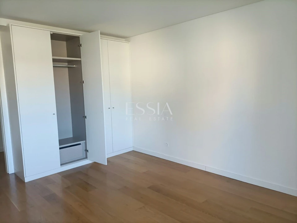 Apartamento T1 para Arrendamento em Aldoar, Foz do Douro e Nevogilde Foto 11