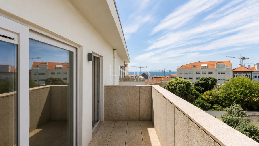 Apartamento T1 para Arrendamento em Aldoar, Foz do Douro e Nevogilde Foto 2