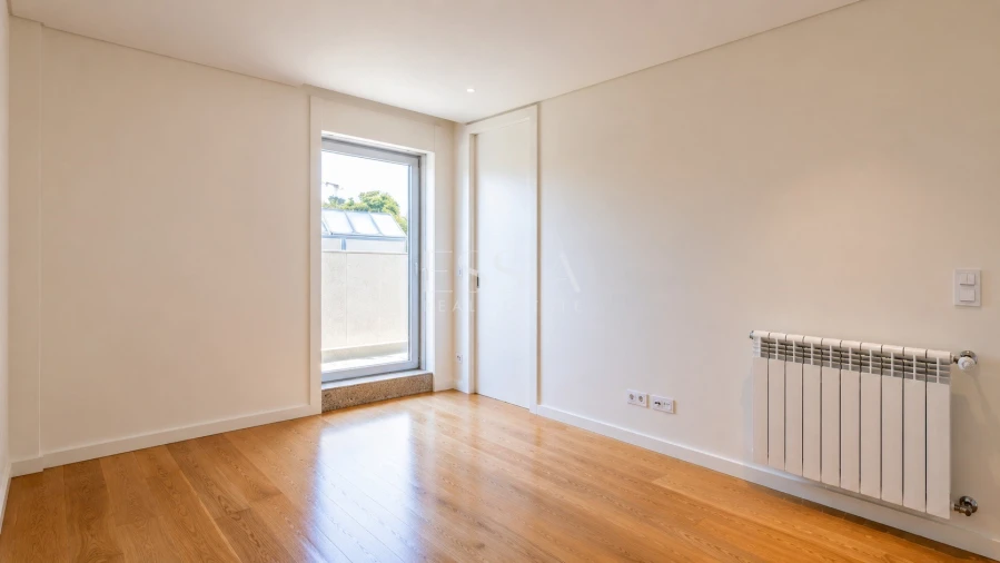 Apartamento T1 para Arrendamento em Aldoar, Foz do Douro e Nevogilde Foto 3