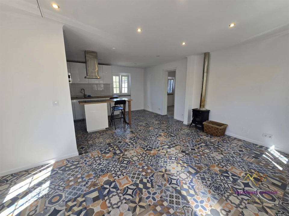 Apartamento T1 para Arrendamento em Santa Maria e São Miguel, São Martinho, São Pedro Penaferrim Foto 4