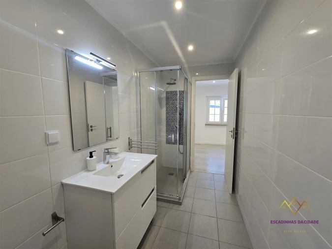 Apartamento T1 para Arrendamento em Santa Maria e São Miguel, São Martinho, São Pedro Penaferrim Foto 19