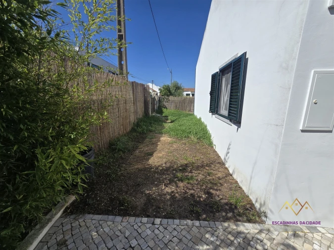 Apartamento T1 para Arrendamento em Santa Maria e São Miguel, São Martinho, São Pedro Penaferrim Foto 16