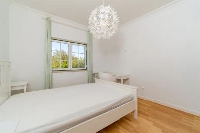 Apartamento T3 para Arrendamento em Santa Maria e São Miguel, São Martinho, São Pedro Penaferrim