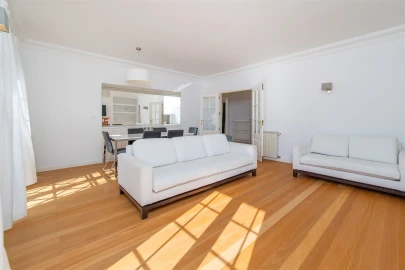 Apartamento T3 para Arrendamento em Santa Maria e São Miguel, São Martinho, São Pedro Penaferrim