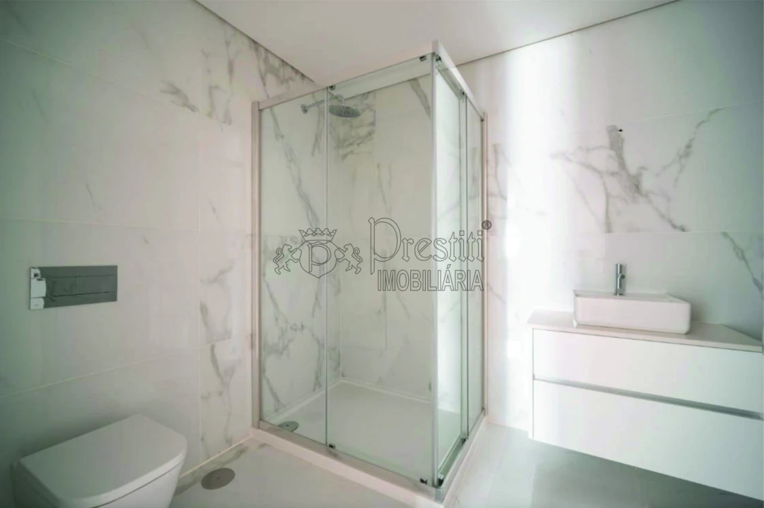Apartamento T3 para Venda em Azurem Foto 12
