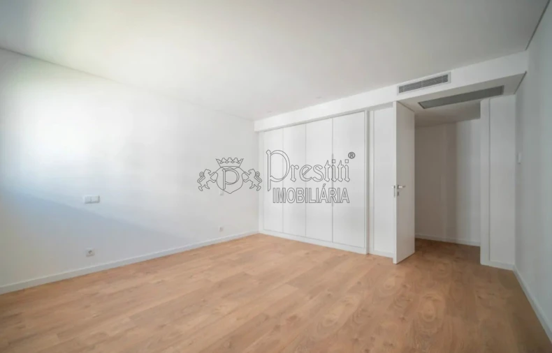 Apartamento T3 para Venda em Azurem Foto 11