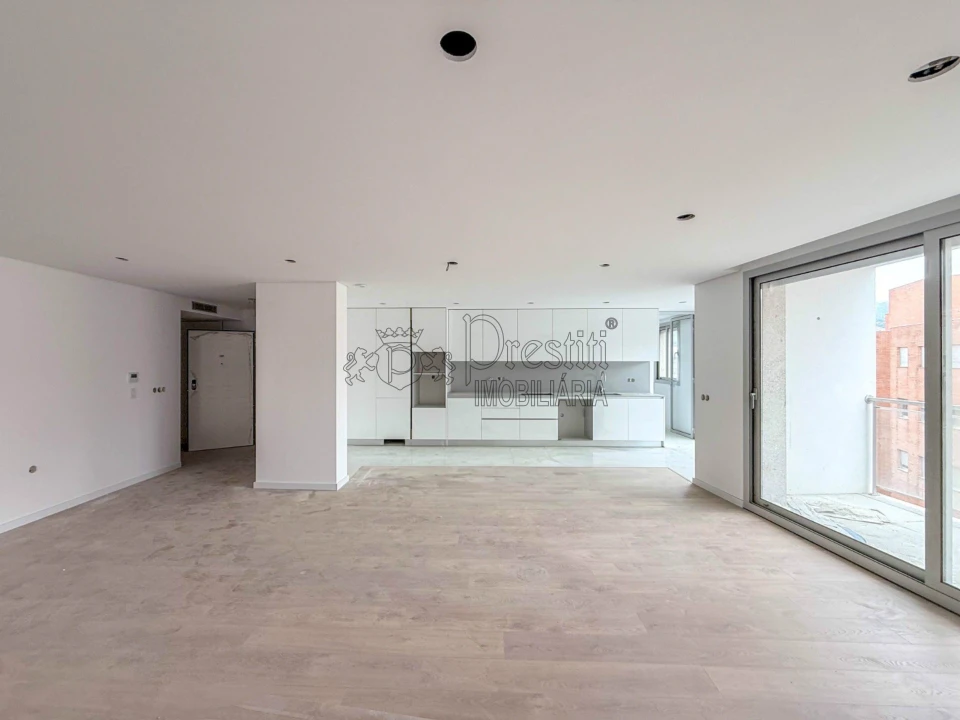 Apartamento T3 para Venda em Azurem Foto 1