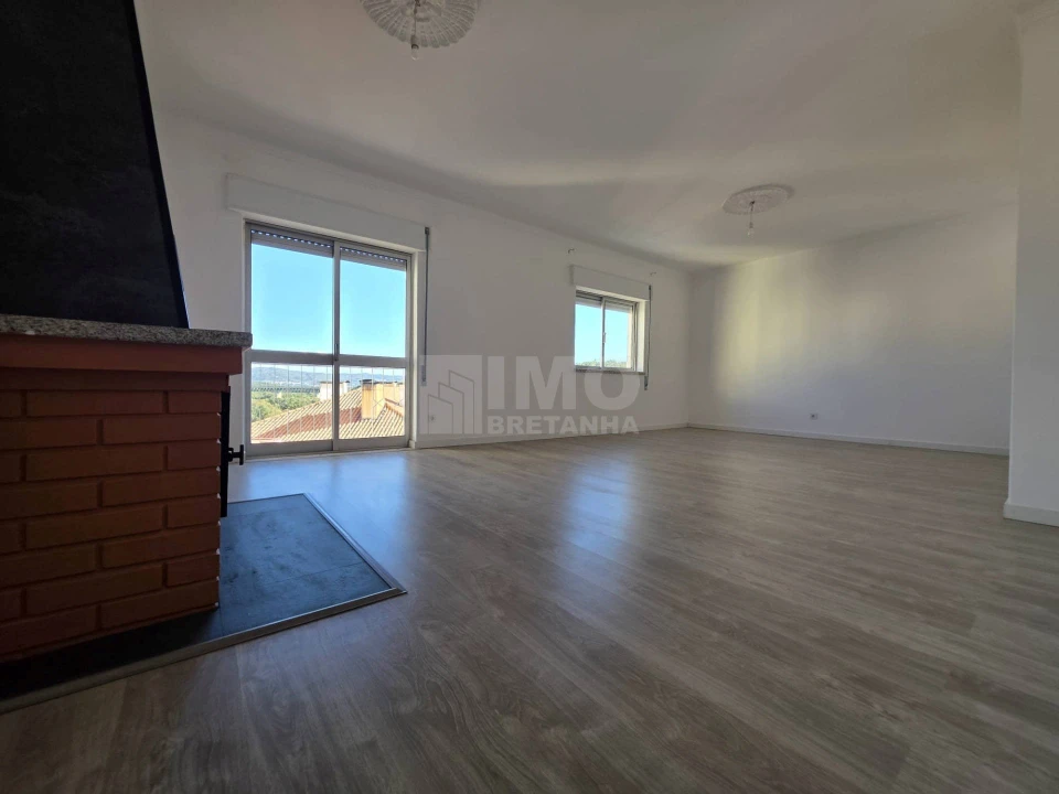 Apartamento T2 para Arrendamento em Covilhã e Canhoso Foto 1