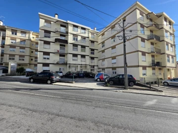 Apartamento T2 para Arrendamento em Covilhã e Canhoso