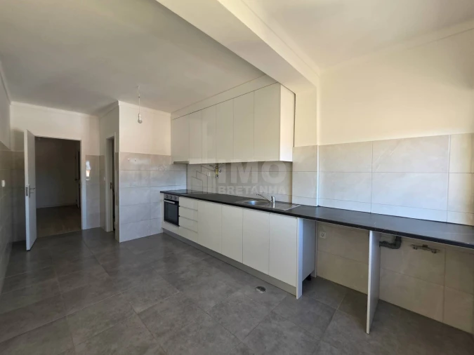 Apartamento T2 para Arrendamento em Covilhã e Canhoso Foto 3