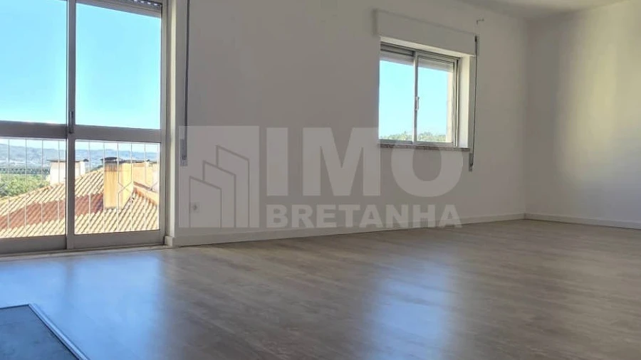 Apartamento T2 para Arrendamento em Covilhã e Canhoso