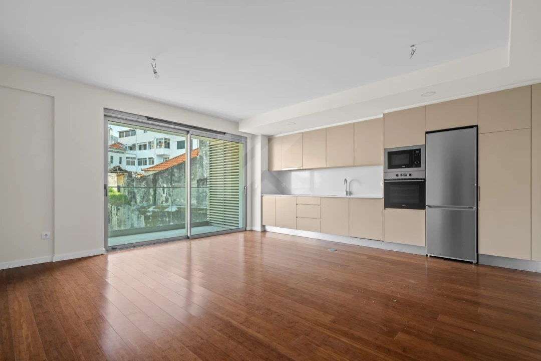 Apartamento T1 para Arrendamento em Funchal (Se) Foto 1