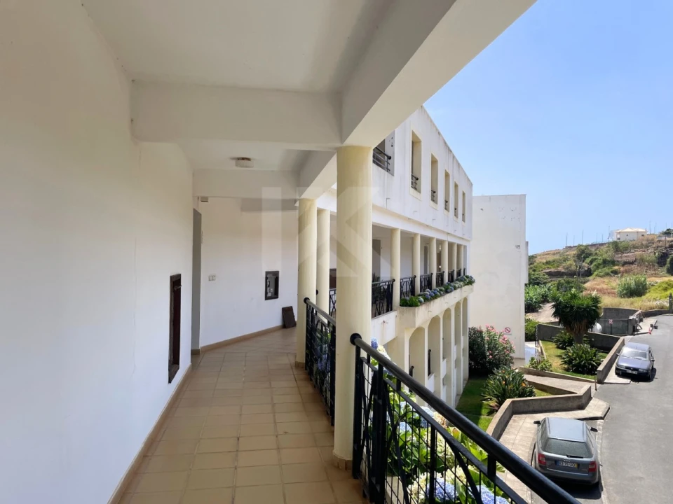 Apartamento T1 para Venda em Caniço Foto 21