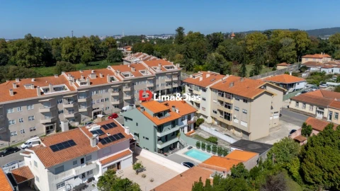 Moradia T4 para Venda em Arcozelo