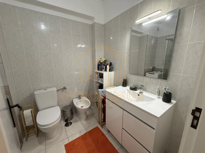 Apartamento T2 para Venda em Tavarede Foto 17