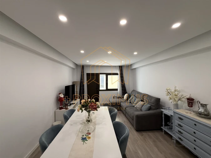 Apartamento T2 para Venda em Tavarede Foto 4
