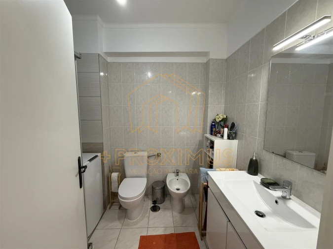 Apartamento T2 para Venda em Tavarede Foto 18