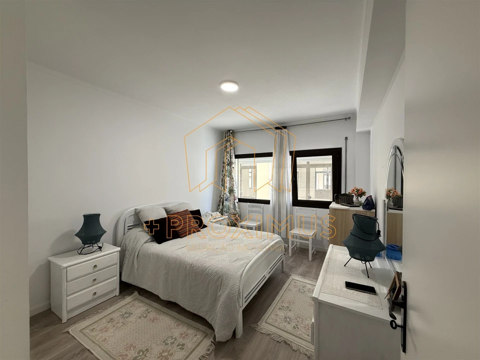 Apartamento T2 para Venda em Tavarede Foto 11