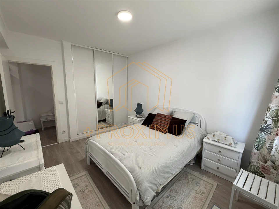 Apartamento T2 para Venda em Tavarede Foto 12