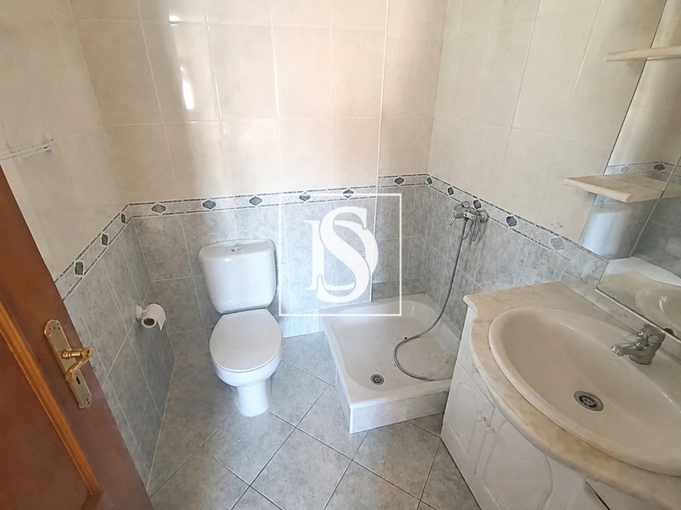 Apartamento T3 para Venda em Sé, Santa Maria e Meixedo Foto 7