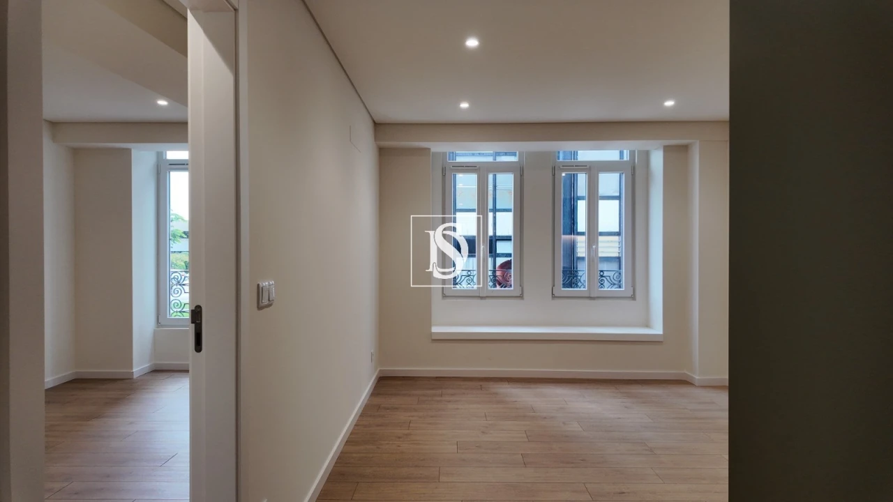 Apartamento T0 para Venda em Braga (Maximinos, Sé e Cividade) Foto 12