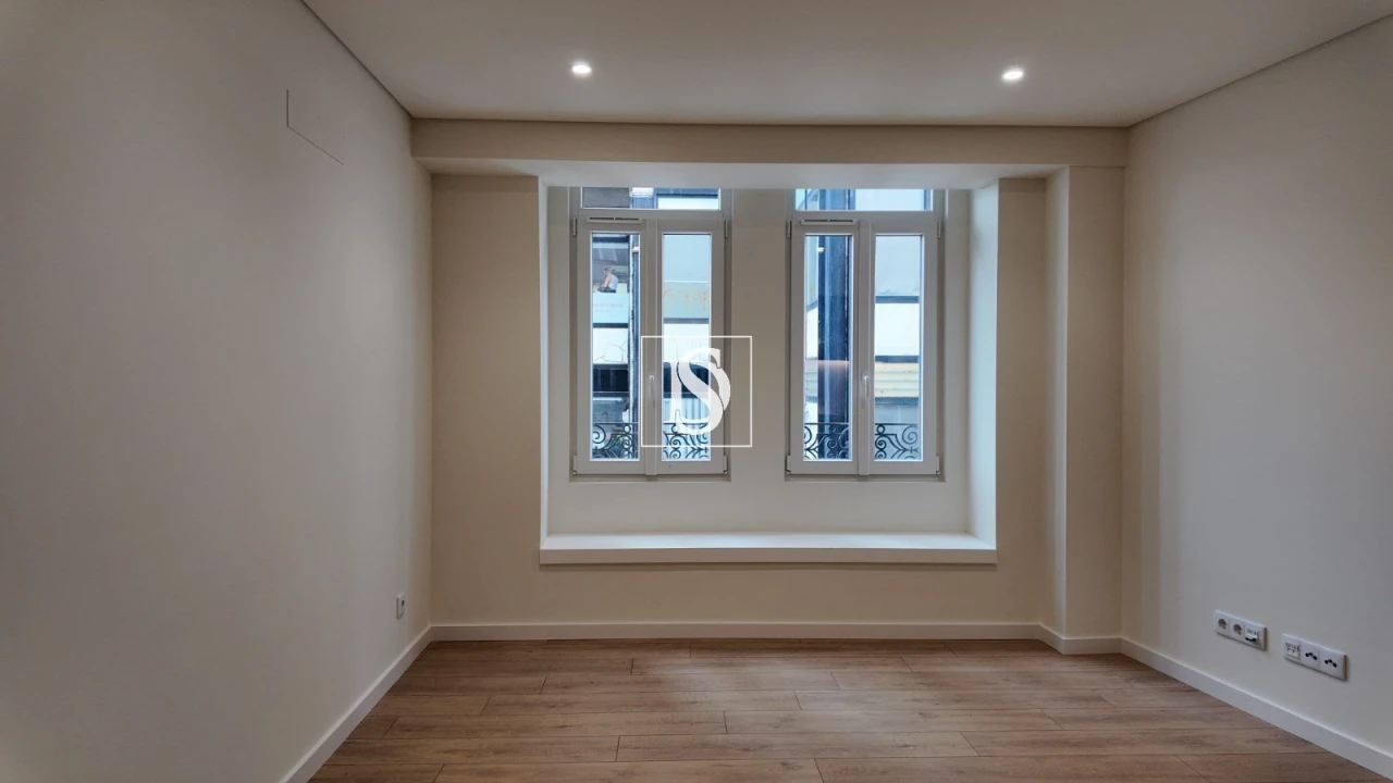 Apartamento T0 para Venda em Braga (Maximinos, Sé e Cividade) Foto 10