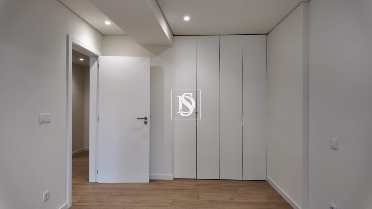 Apartamento T0 para Venda em Braga (Maximinos, Sé e Cividade) Foto 13