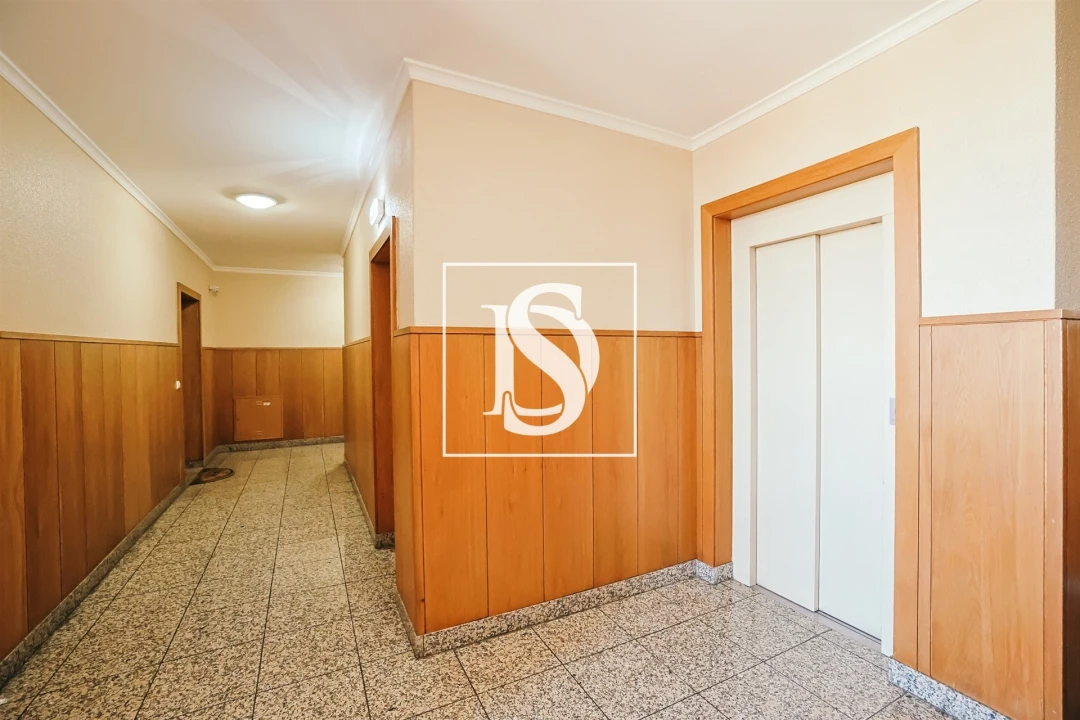 Apartamento T2 para Venda em Canidelo Foto 19