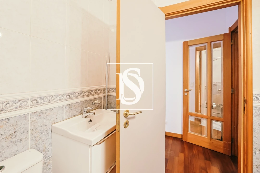 Apartamento T2 para Venda em Canidelo Foto 11
