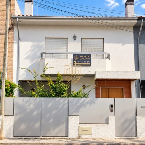 Moradia T5 para Venda em Alfena Foto 12