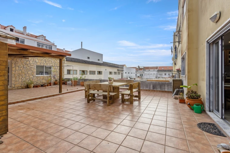 Apartamento T3 para Venda em Sobral de Monte Agraço Foto 23
